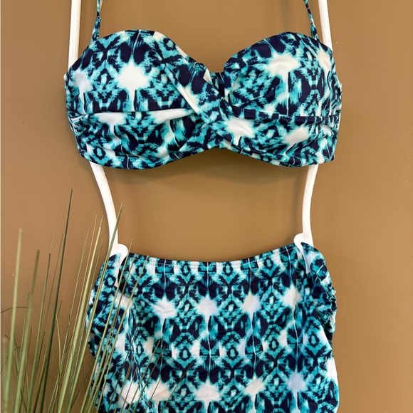 Victoria's Secret Other - 2 Piece Skirted bottom